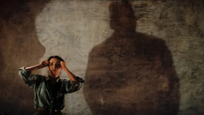 En busca del arca perdida - Fondo