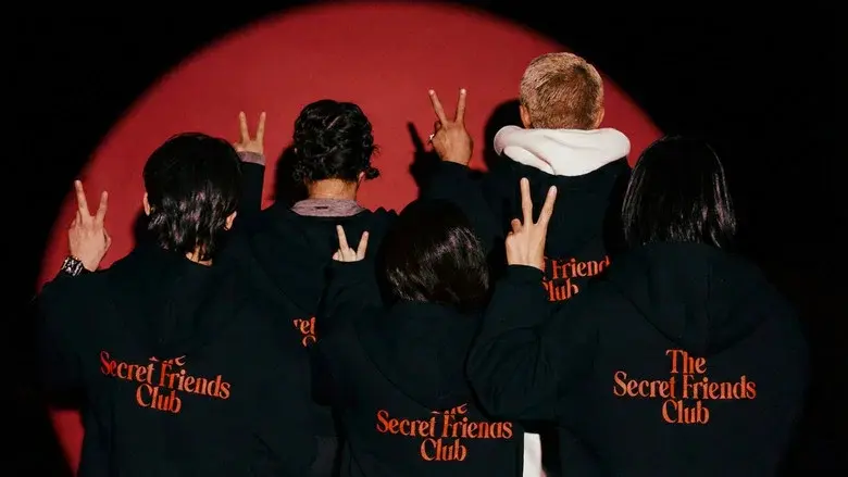 마니또 클럽 - Fondo