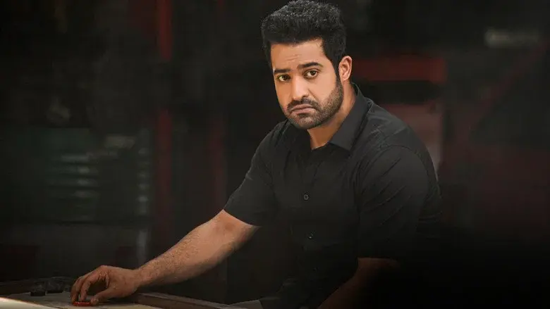 అరవింద సమేత... వీర రాఘవ - Fondo