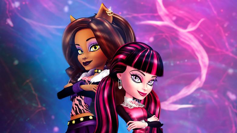 Monster High: ¡Guerra de Colmillos! - Fondo