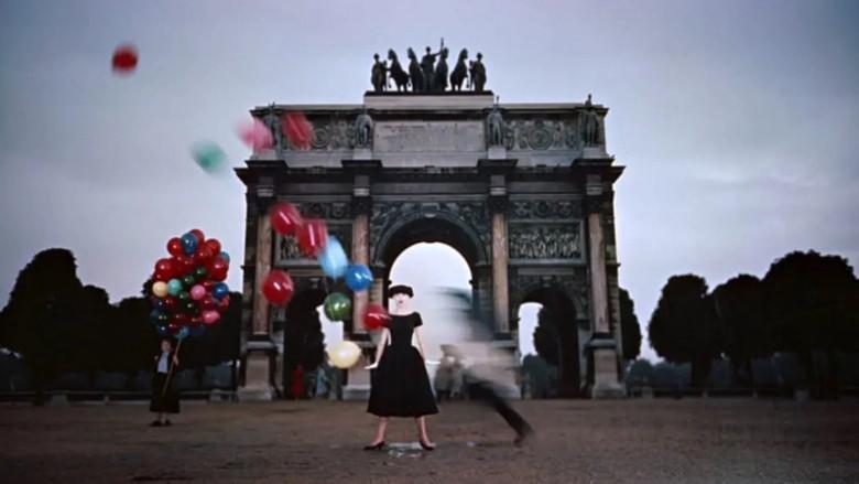 Una cara con ángel - Fondo