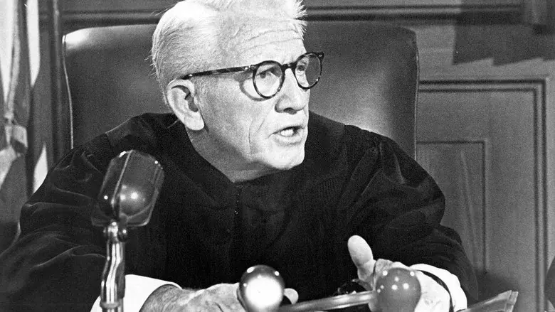 ¿Vencedores o vencidos? (El juicio de Núremberg) - Fondo