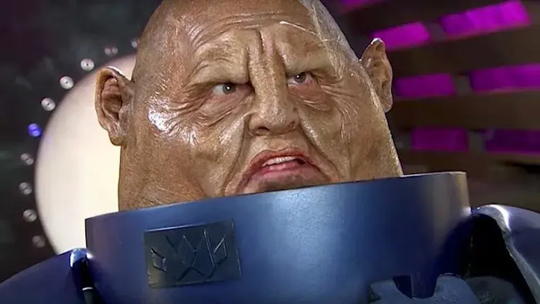 La estratagema Sontaran (1)