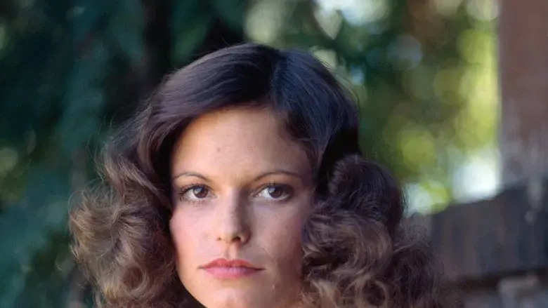 The F.B.I. Story: The FBI Versus Alvin Karpis, Public Enemy Number One - Fondo