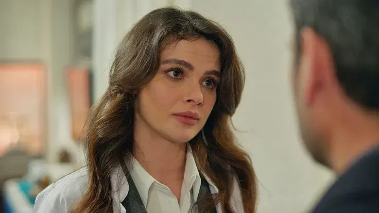 En Tierra Lejana - Fondo