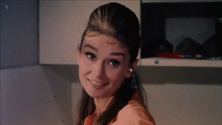 Desayuno con diamantes - Fondo