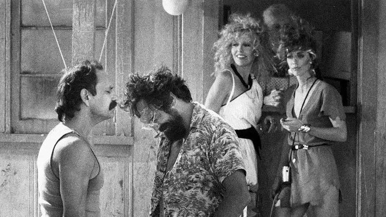 Todo está muy duro - Fondo