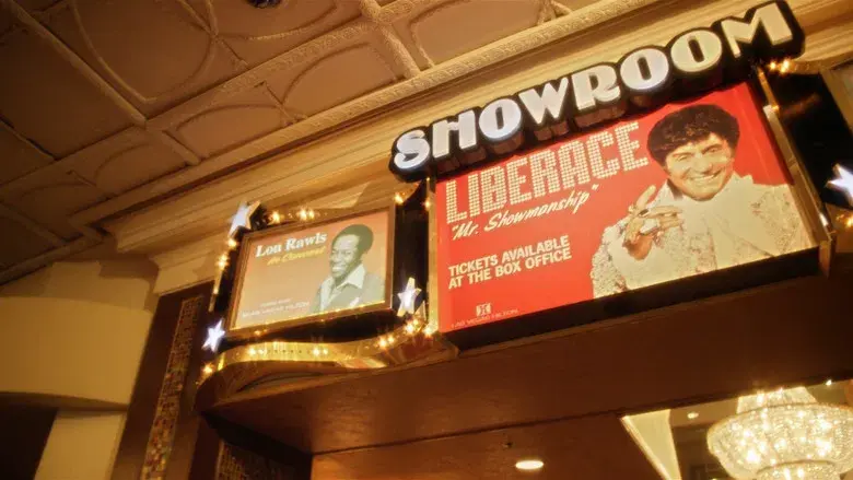 Detrás del candelabro - Fondo