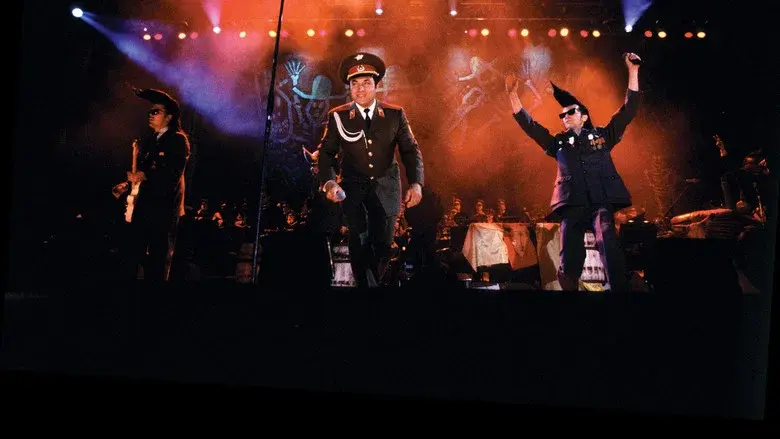 Total Balalaika Show - Fondo