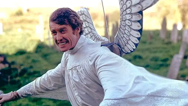 Some Mothers Do 'Ave 'Em - Fondo