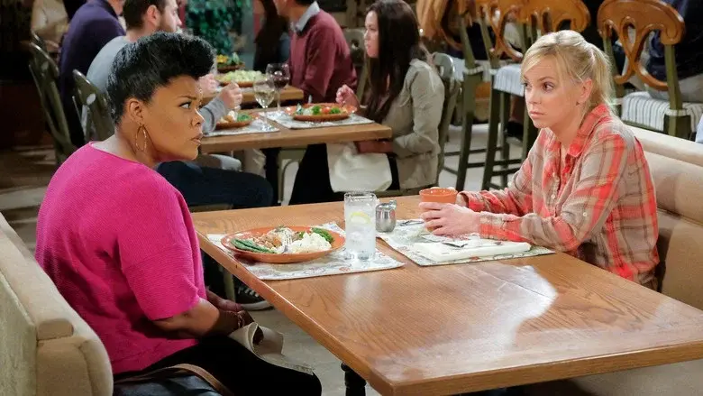 Botas de gogó y un cojín