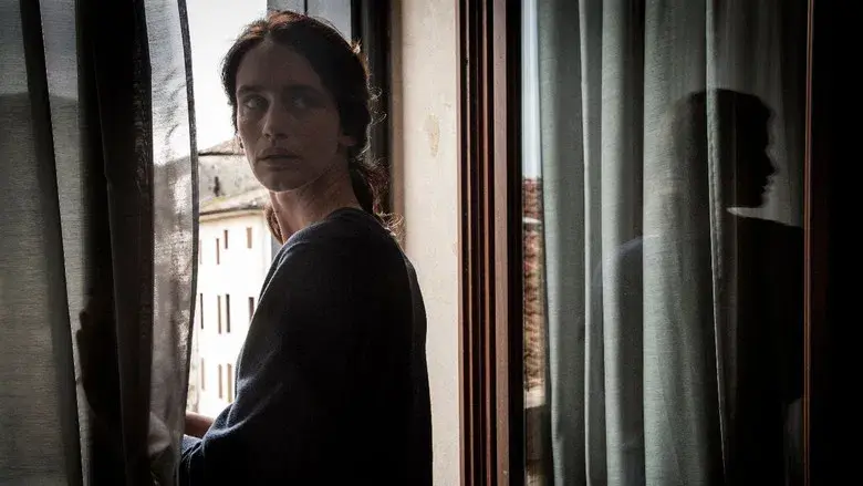 La vita accanto - Fondo