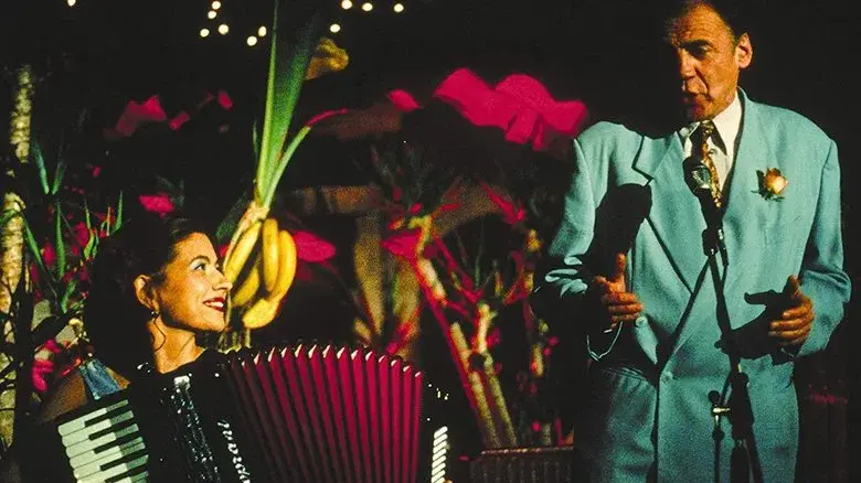 Pan y Tulipanes - Fondo