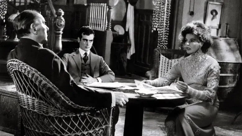 Larga jornada hacia la noche - Fondo