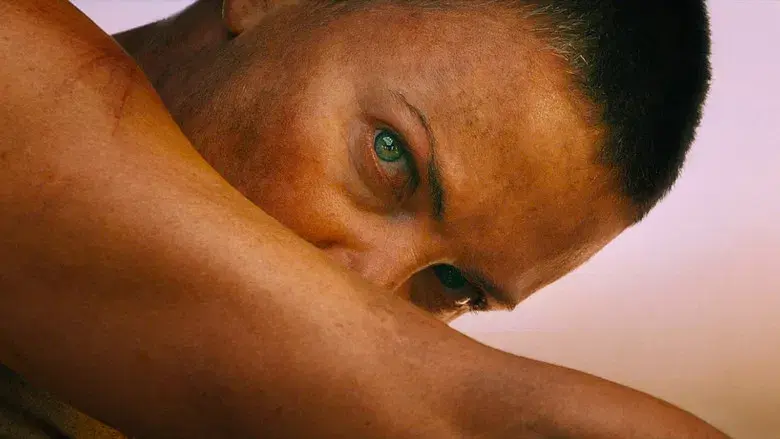 Mad Max: Furia en la carretera - Fondo