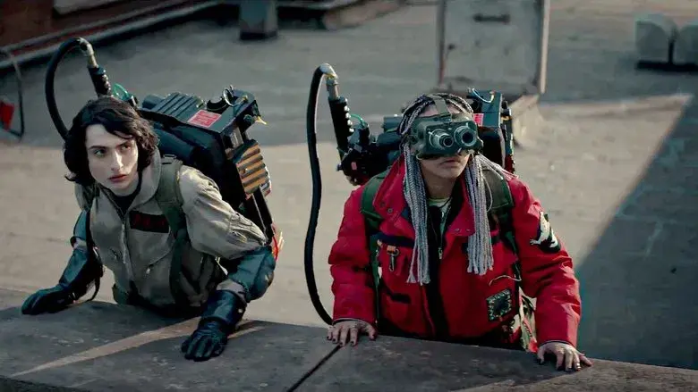 Cazafantasmas: Imperio helado - Fondo