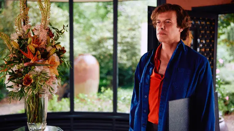 La mujer más rica del mundo - Fondo