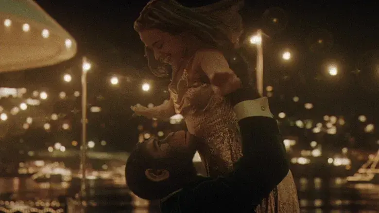 Better Man: La historia de Robbie Williams - Fondo