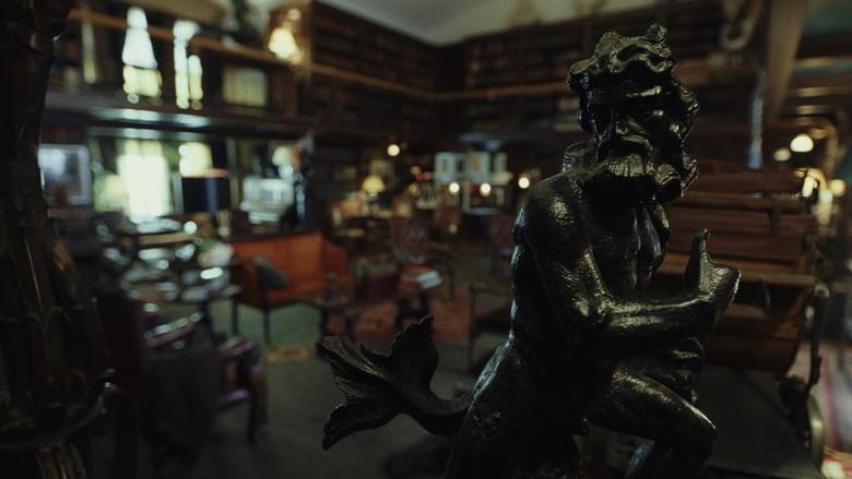 Puñales por la espalda - Fondo