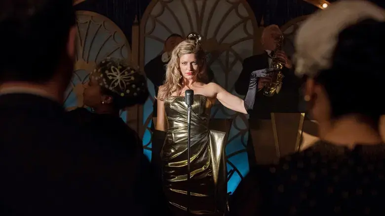 Extráñame, bésame, ámame