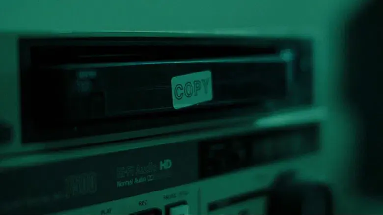 The Ring (La señal) - Fondo