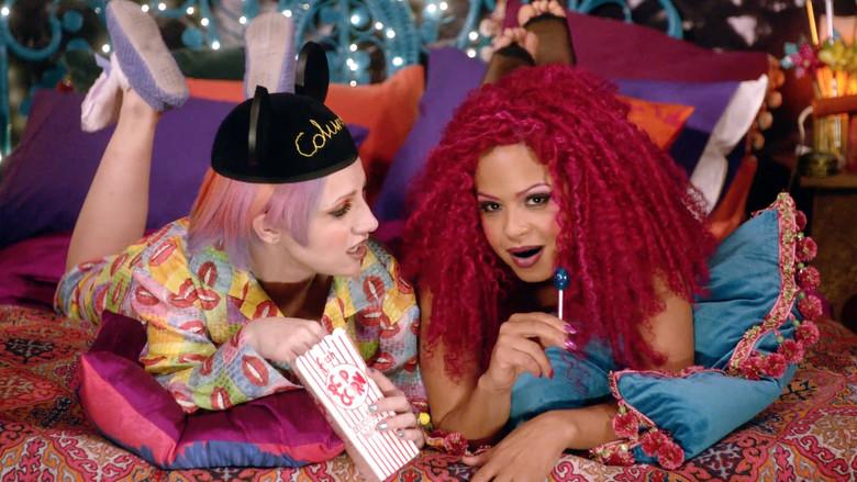 The Rocky Horror Picture Show: Let's Do the Time Warp Again - Fondo