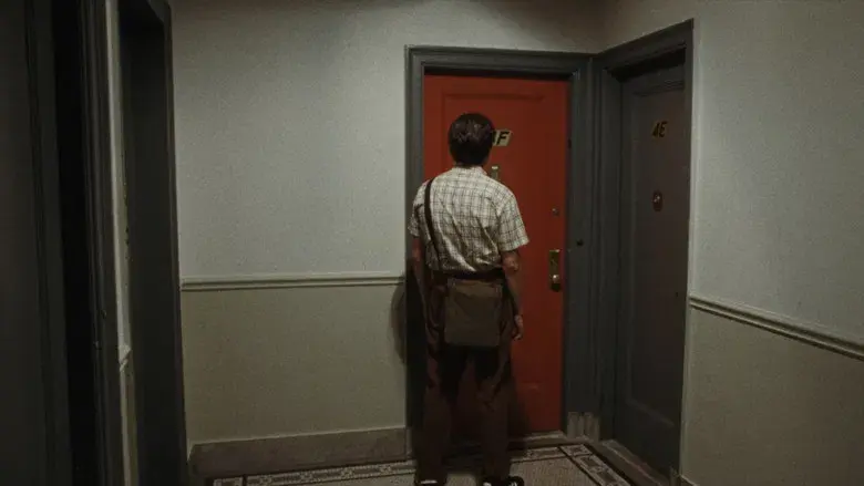 Un hombre diferente - Fondo