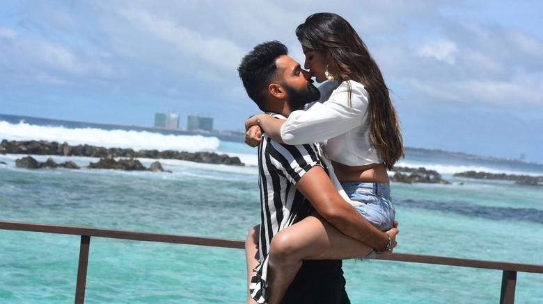 ఇస్మార్ట్ శంకర్‌ - Fondo