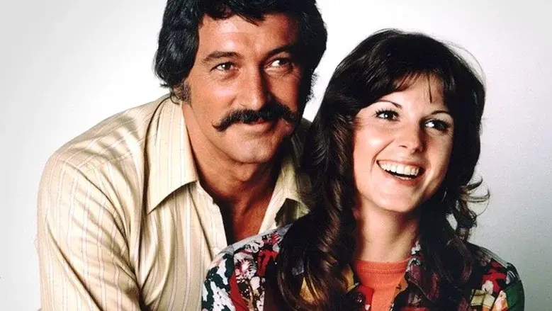 McMillan y esposa - Fondo