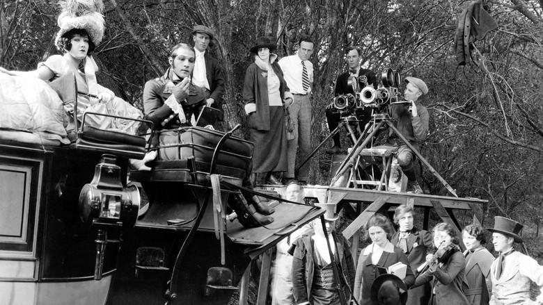 Más fuertes que su amor - Fondo