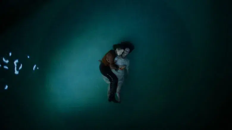 Devuélvemela - Fondo