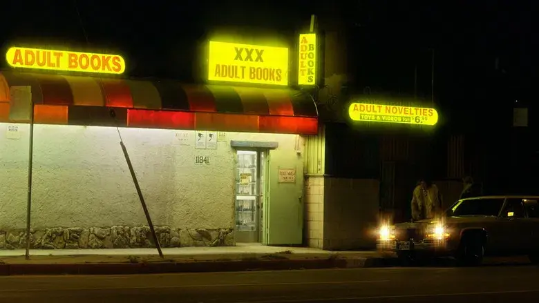 Detrás del candelabro - Fondo