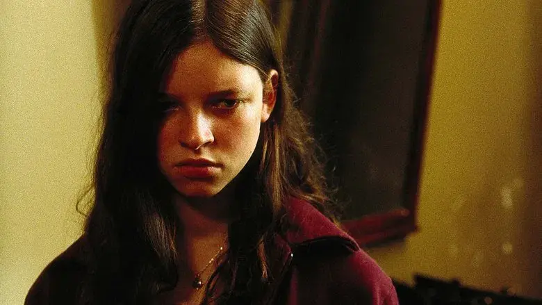 La niña santa - Fondo