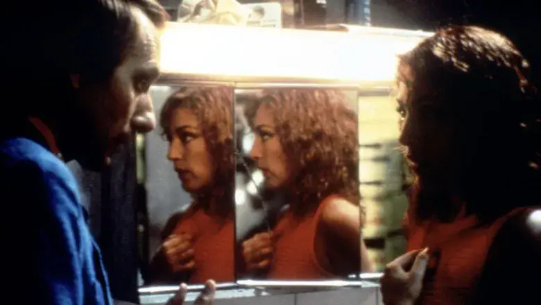 La ley del deseo - Fondo