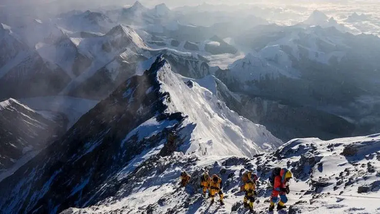 Perdidos en el Everest - Fondo
