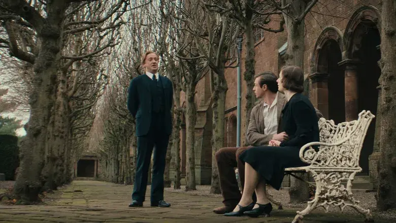 Fackham Hall - Fondo