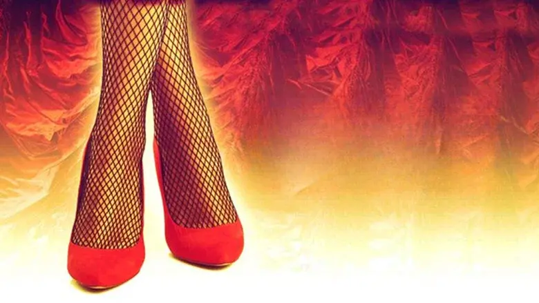 Showgirls 2: Penny's from Heaven - Fondo