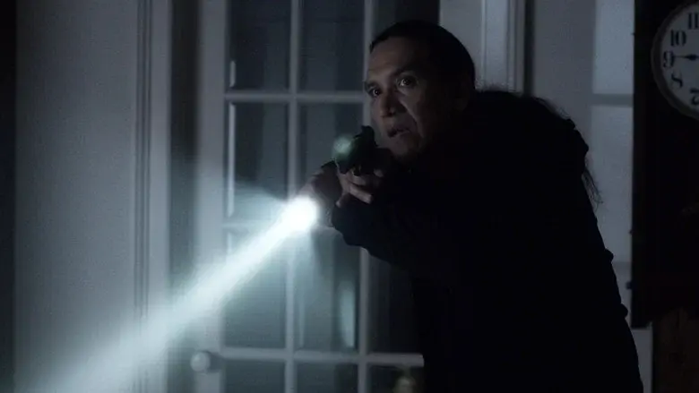 Cae la noche a mi alrededor