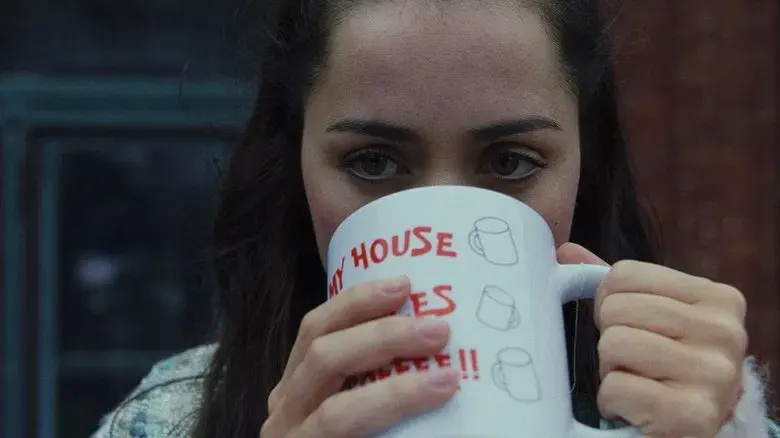 Puñales por la espalda - Fondo