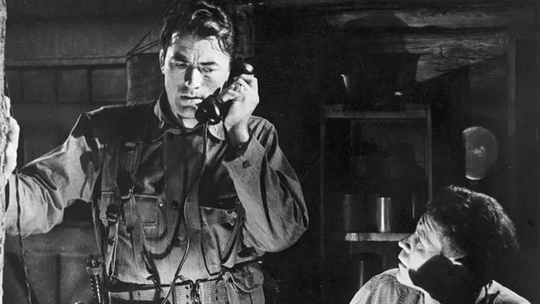 La cima de los héroes - Fondo