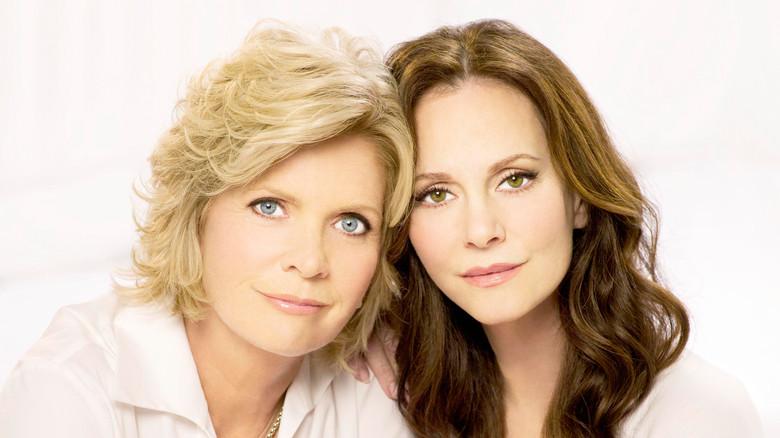 Bound By a Secret - Fondo