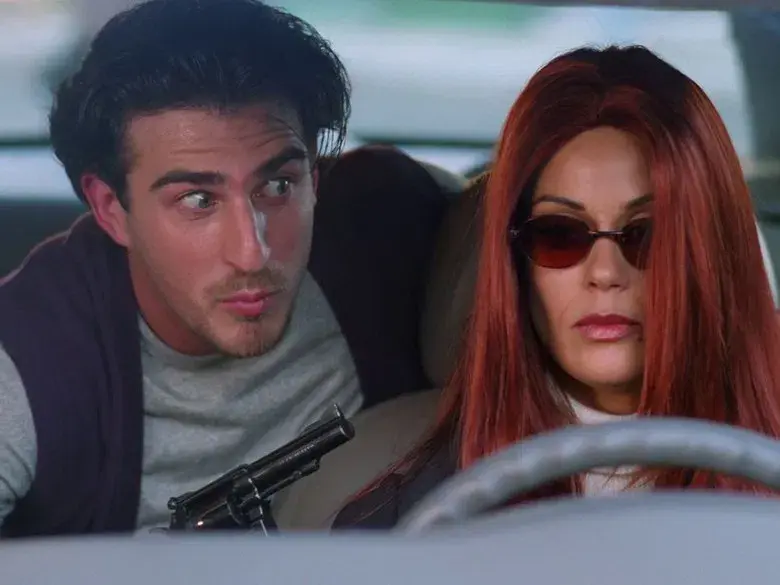 Lois muerta caminando (2)