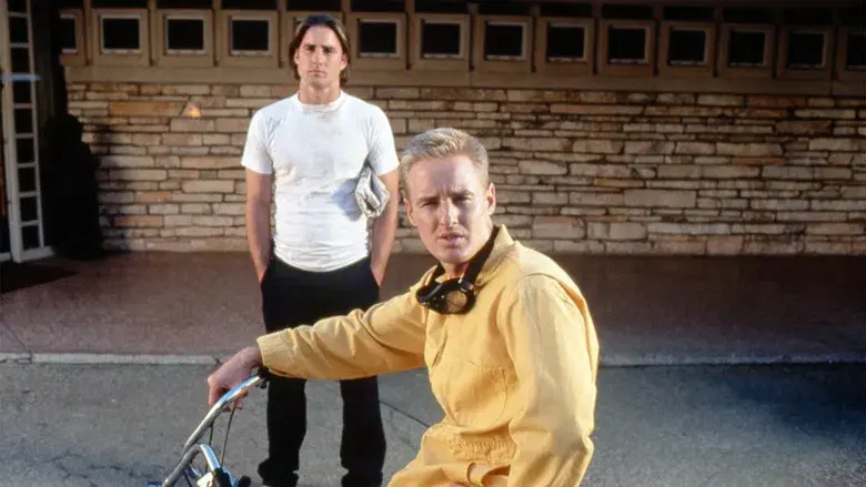 Bottle Rocket (Ladrón que roba a ladrón) - Fondo