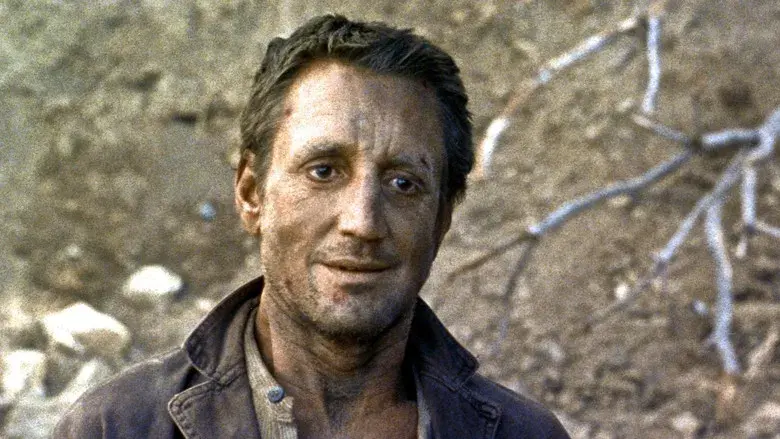 Carga maldita - Fondo