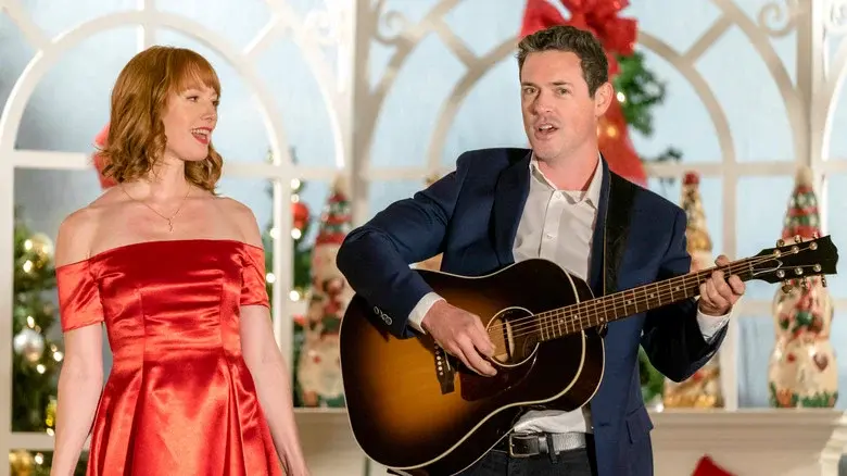 Our Christmas Love Song - Fondo