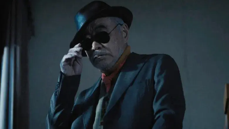 Rental Family - Fondo