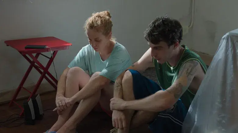 Los pequeños amores - Fondo