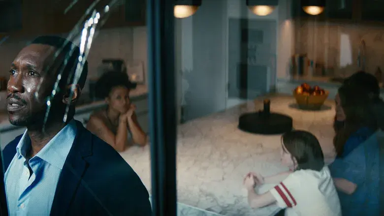 Dejar el mundo atrás - Fondo