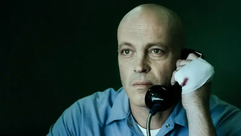 Brawl in Cell Block 99 - Fondo