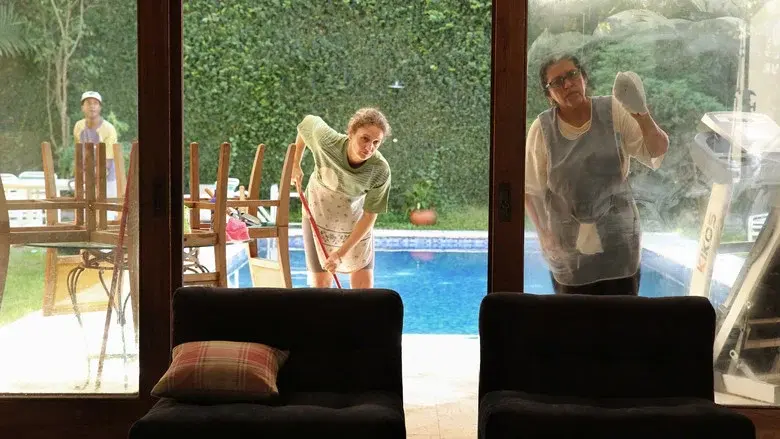 Una segunda madre - Fondo
